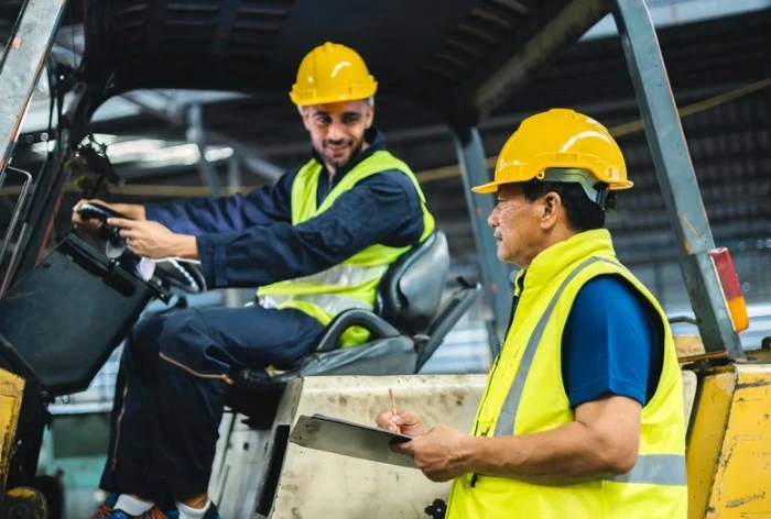 How Businesses Can Prepare for Seasonal Demand with Smart Conveyors How Businesses Can Prepare for Seasonal Demand with Smart Conveyors