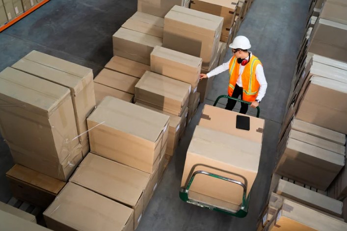 The Benefits of Conveyor Automation During the Holiday Season